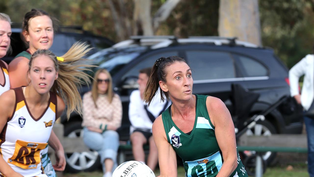 BFNL Netball.- Ammos v Drysdale.  Amateurs Goal Attack Lauren Lapsey.  Picture; Mike Dugdale