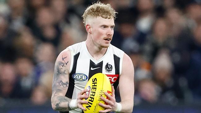 MELBOURNE, AUSTRALIA - MAY 03: John Noble of the Magpies in action during the 2024 AFL Round 08 match between the Carlton Blues and the Collingwood Magpies at The Melbourne Cricket Ground on May 03, 2024 in Melbourne, Australia. (Photo by Michael Willson/AFL Photos via Getty Images)