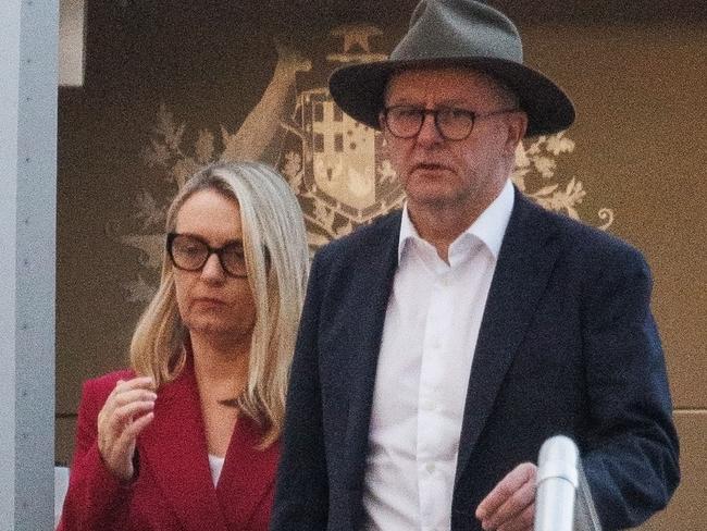 SYDNEY, AUSTRALIA - NewsWire Photos OCTOBER 28, 2023: Australian Prime Minister Anthony Albanese lands in Sydney this morning with partner Jodie Haydon following their trip to the United States. Picture: NCA NewsWire / David Swift