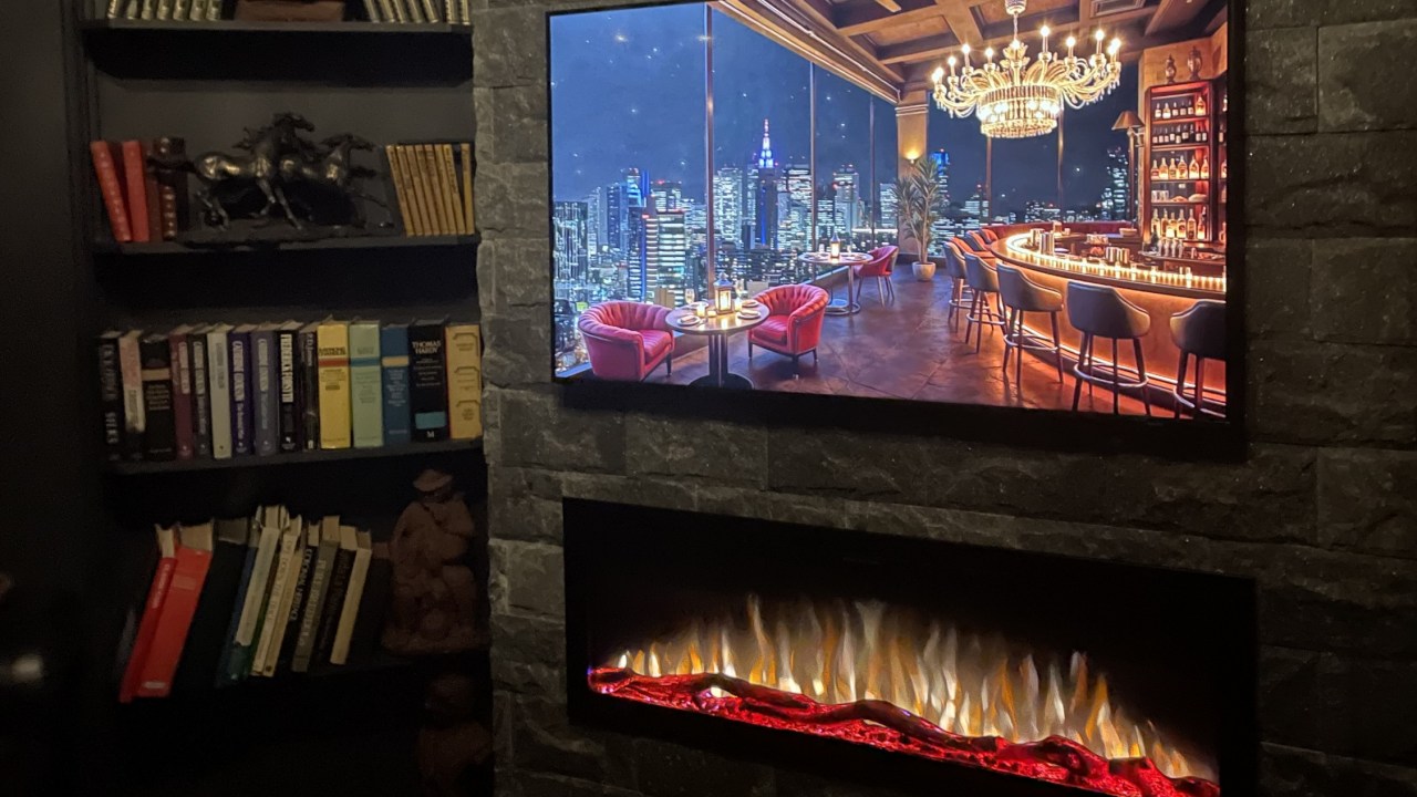 The toasty cigar room at Oribu.
