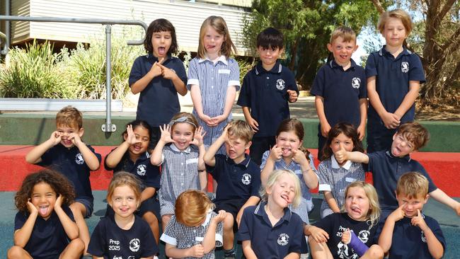 Ocean Grove Primary School 2025 Foundation AW front Reiv Mambwe, Maggie Lunan Davis, Chloe McNab, Lily Humberstone, Vinnie Jamieson, Harry Cummins. Middle Bear Ellul, Charlie Datoo, Tully Heil, Wylie Blackburn, Ivy Compton, Sami Yap-Korff, Leo Fantasia. Back Frankie Neave, Quinn Hyslop, Lou Thompson, Albie Fisher, Amos Wendt