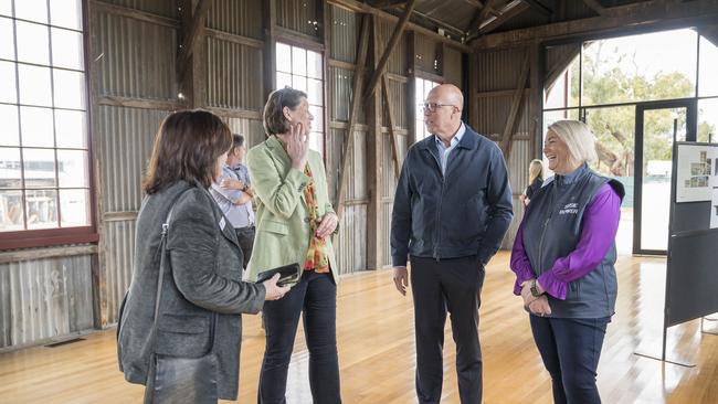 Sorrell Councillor Melinda Reed, Sorrell Mayor Janet Gatehouse, Hon Peter Dutton MP and Susie Bower at Sorell Mens Shed. Picture: Caroline Tan