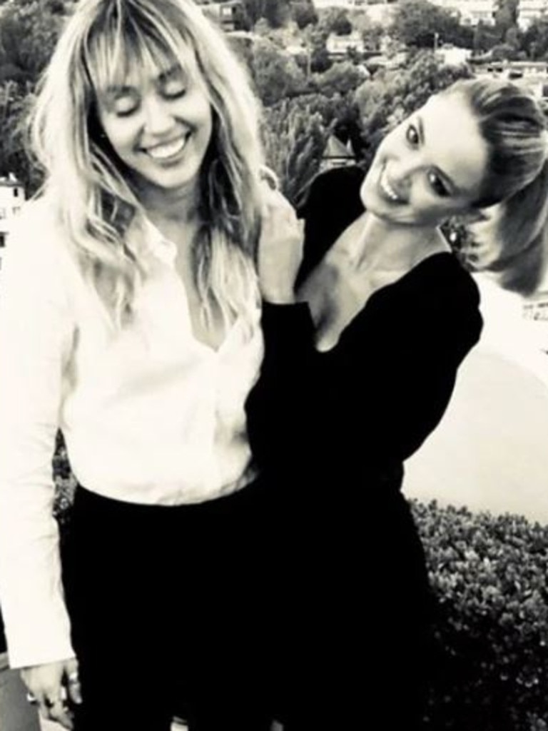 Miley Cyrus and Kaitlynn Carter. Picture: @kaitlynn