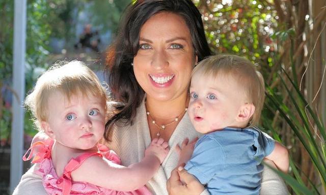 This mum of twin bubs has found a way to have it all AND do it all