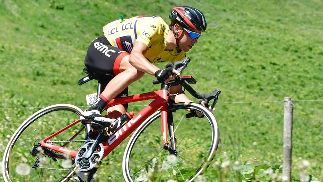 Australia's Richie Porte, wearing the overall leader's yellow jersey, rides during the 115km eighth stage of the 69th edition of the Criterium du Dauphine cycling race on June 11, 2017 between Albertville and the Plateau de Solaison in Brison, French Alps. / AFP PHOTO / PHILIPPE LOPEZ