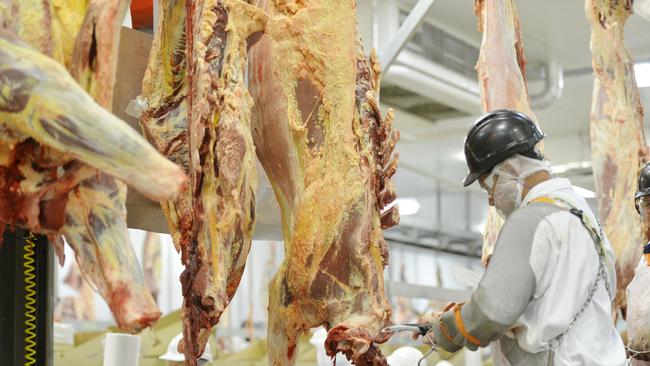 The Australian Meat Industry Council says the federal government’s workplace relations laws would force businesses into a “one size fits all” approach.