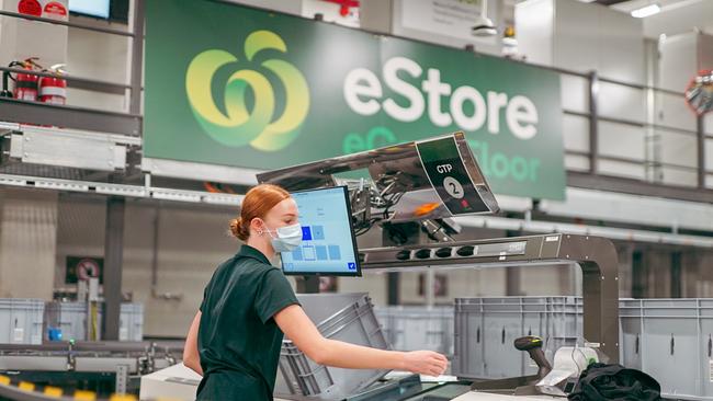 Woolworths is putting more food and groceries on discounts and offering more private label groceries as shoppers look for savings on their shopping bill.