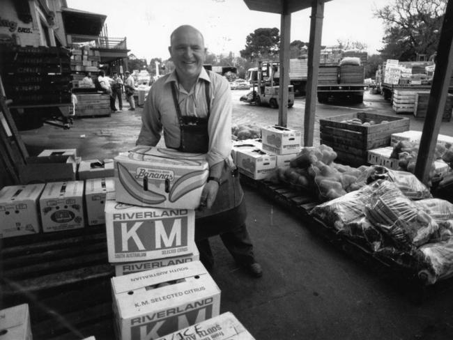 East End Market fruit seller Doug Moulds, at his market stall, September 1988.