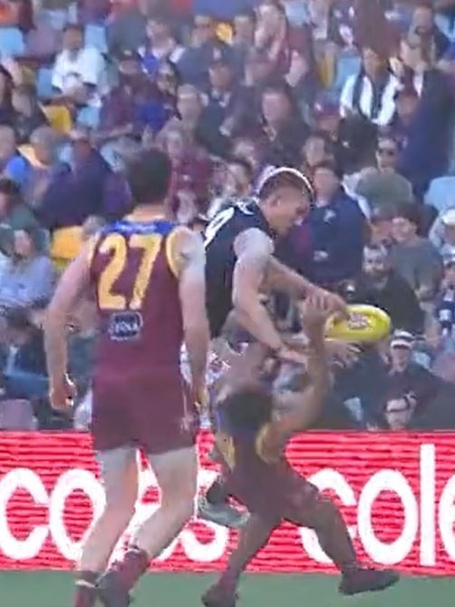 Brisban Lion Callum ah Chee is knocked out by Carlton’s Patrick Cripps in 2022. Picture: Channel 7
