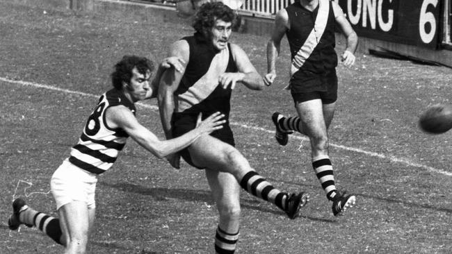 Australian Football - Brian Roberts - Player Bio