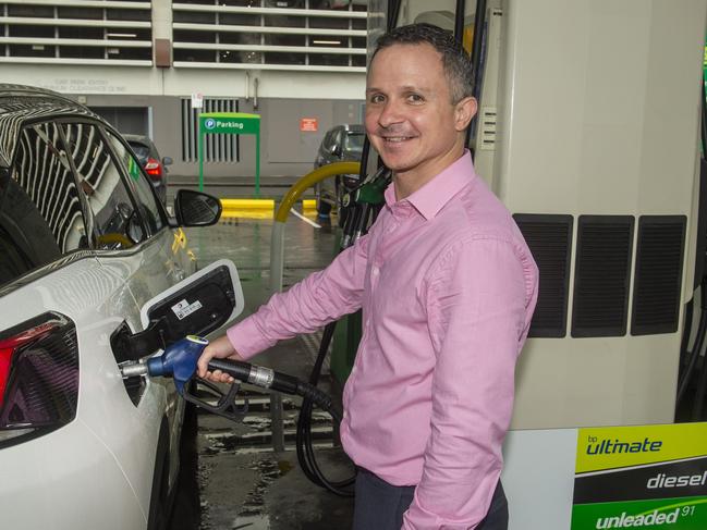 Coronaviras Petrol Pricing.Leo Lombardino from Port Melbourne (0433 533 085) fills up at $120.9 at  Clarendon St BP in Sotuh Melbourne.Picture Jay Town