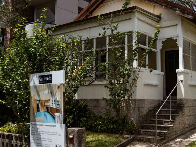 GV's of 9 Kyngdon St, Cammeray, the last remaining house on the street, which is for sale. The rest of the properties on the street are small blocks of units. (AAP Image / Julian Andrews).