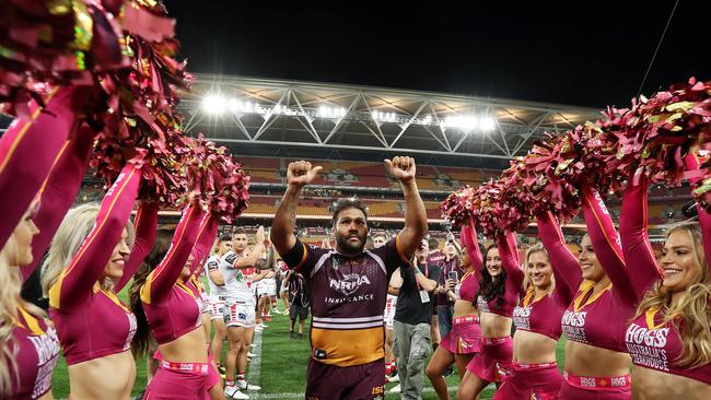 Thaiday farewells Suncorp Stadium. Picture: Liam Kidston.