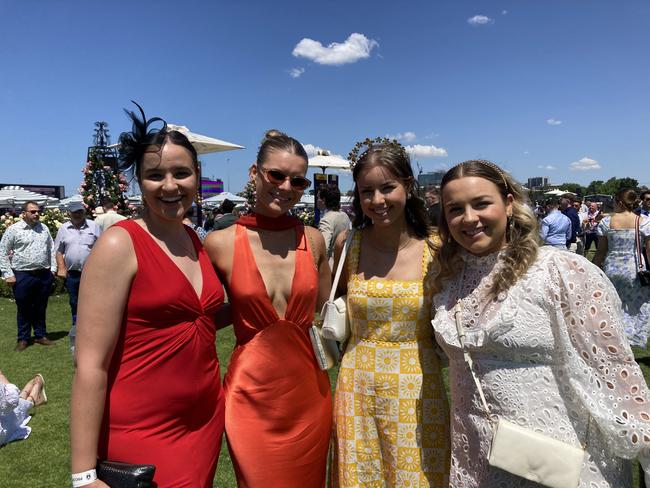 Hannah Parker, Harriette Lamotte, Anna Griss and Jemma Middleton