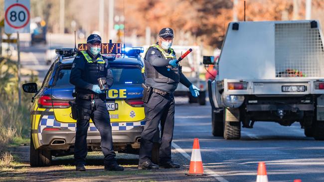 Police checking vehicles at Anzac Ave near Anderson Rd, Wodonga/Bandiana. Picture: Simon Dallinger