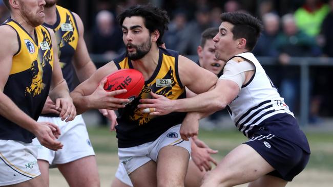 Xavier Dimasi in action for Whittlesea last year.