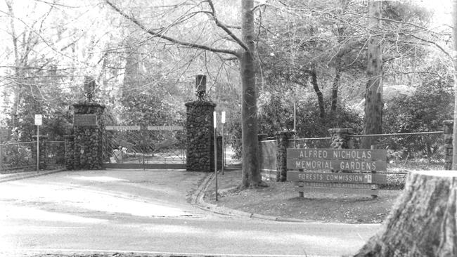 The entrance in 1981.