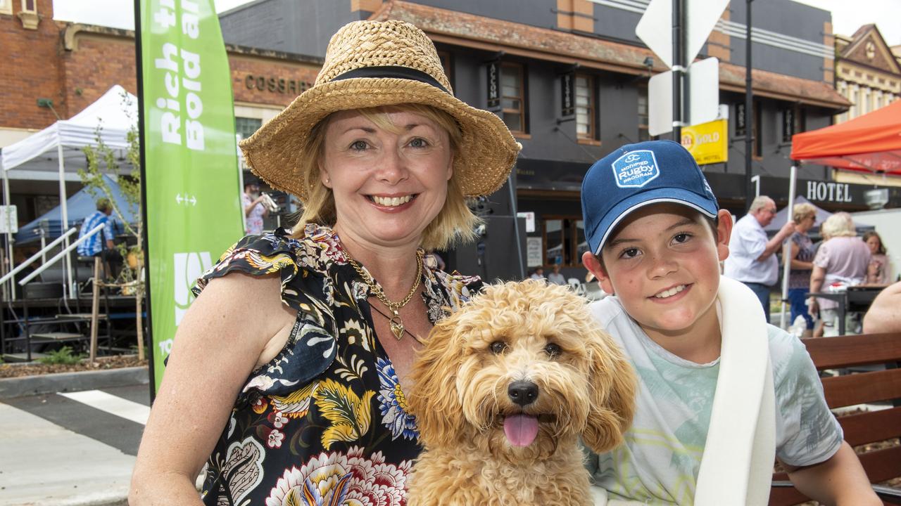 (from left) Lisa McDonald, Billy the dog and Mack Parsons. Russell Street Refresh block party. Saturday, November 20, 2021. Picture: Nev Madsen.