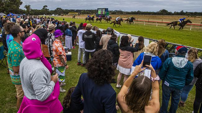 Happy crowds at the Balnarring Picnic Racing Club meeting. Picture: Aaron Francis