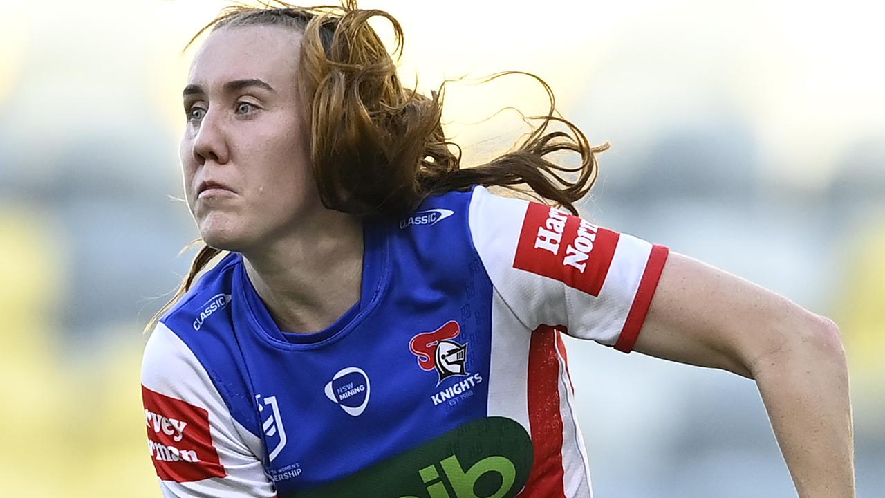 TOWNSVILLE, AUSTRALIA – SEPTEMBER 21: Tamika Upton of the Knights runs the ball during the round nine NRLW match between North Queensland Cowboys and Newcastle Knights at Queensland Country Bank Stadium on September 21, 2024 in Townsville, Australia. (Photo by Ian Hitchcock/Getty Images)