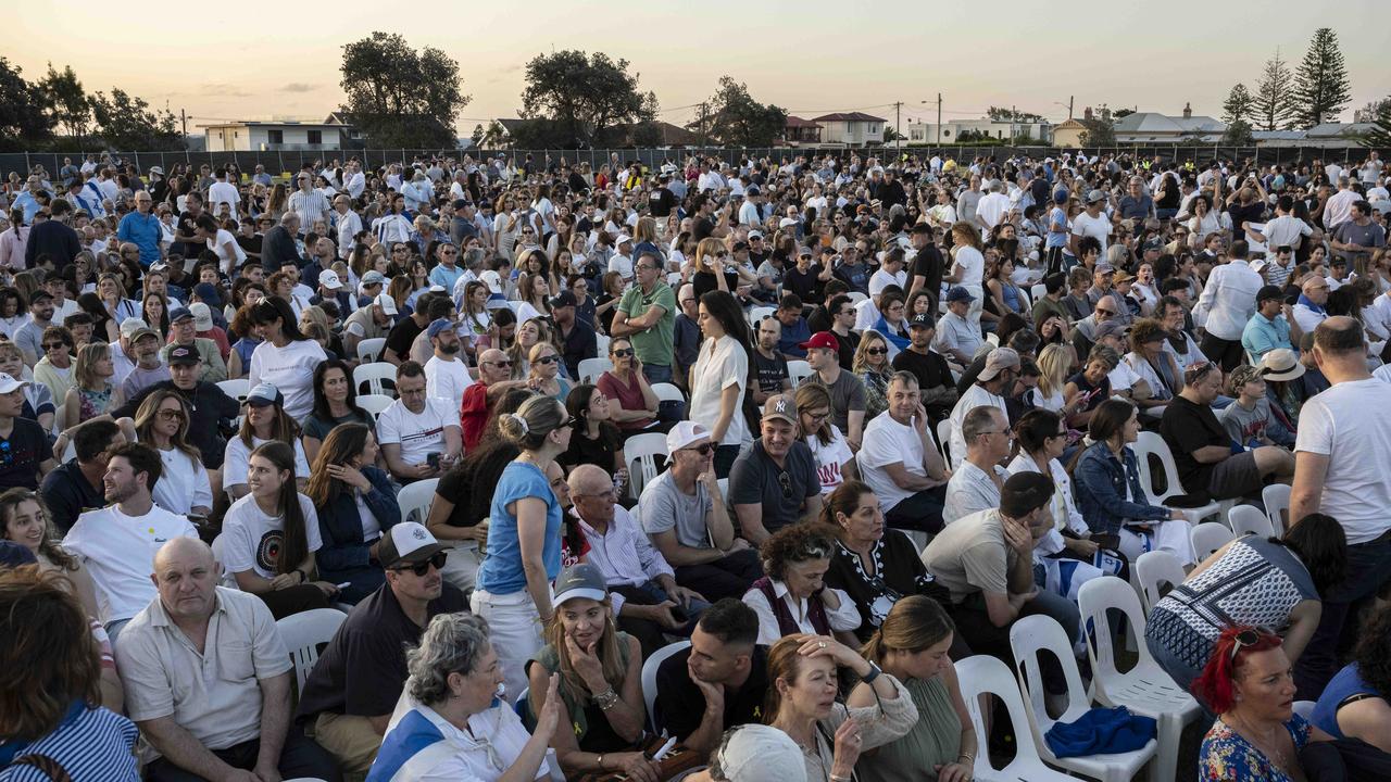 Thousands attended the Jewish community vigil in Vaucluse on Monday night. Picture: NewsWire / Monique Harmer