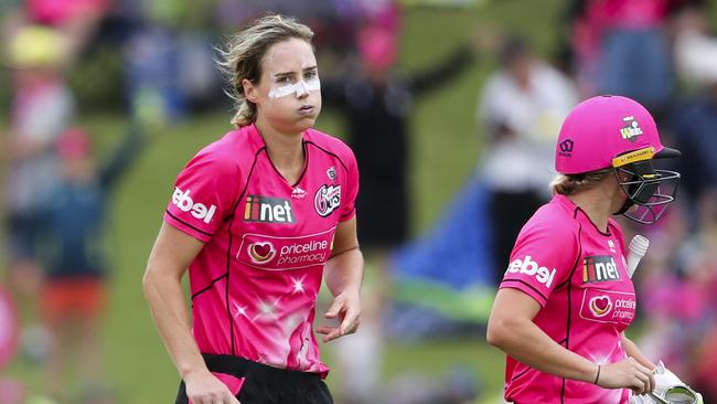 Ellyse Perry after the Sixers beat the Melbourne Renegades in last year’s semi-final.