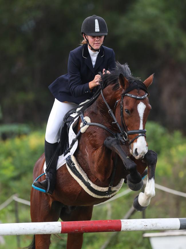 Hannah McKinney and her horse Streeton De Lago. Picture: Julian Andrews.