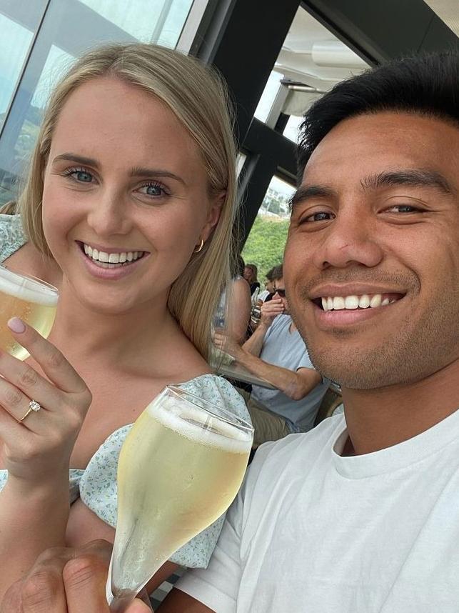 Hymel Hunt and Elli Smith who met in 2017 are now engaged. Credit: Instagram