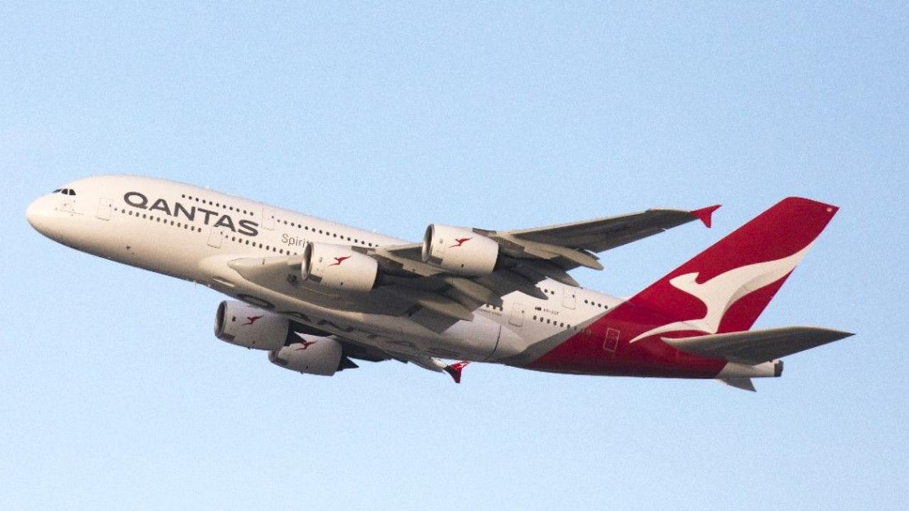 Qantas launches major global sale with 400,000 discounted seats available to book with cash or Qantas points.