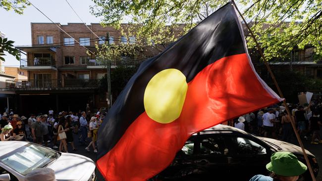 Supporters of the Yes vote march in Sydney. Picture: NCA NewsWrire / Tim Pascoe