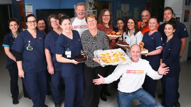 DoSomething Day 2018 Wednesday 25th July 2018 Central Coast Express Advocate staff are taking afternoon tea up to some staff at Gosford Hospital for Do Something Day. .(AAP Image/Sue Graham)