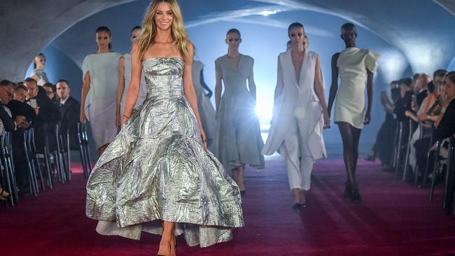 Jennifer Hawkins storms the runway for Myer at Melbourne Fashion Festival