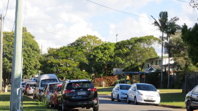 Cars line the streets near Altandi Station. Photo: Kristy Muir