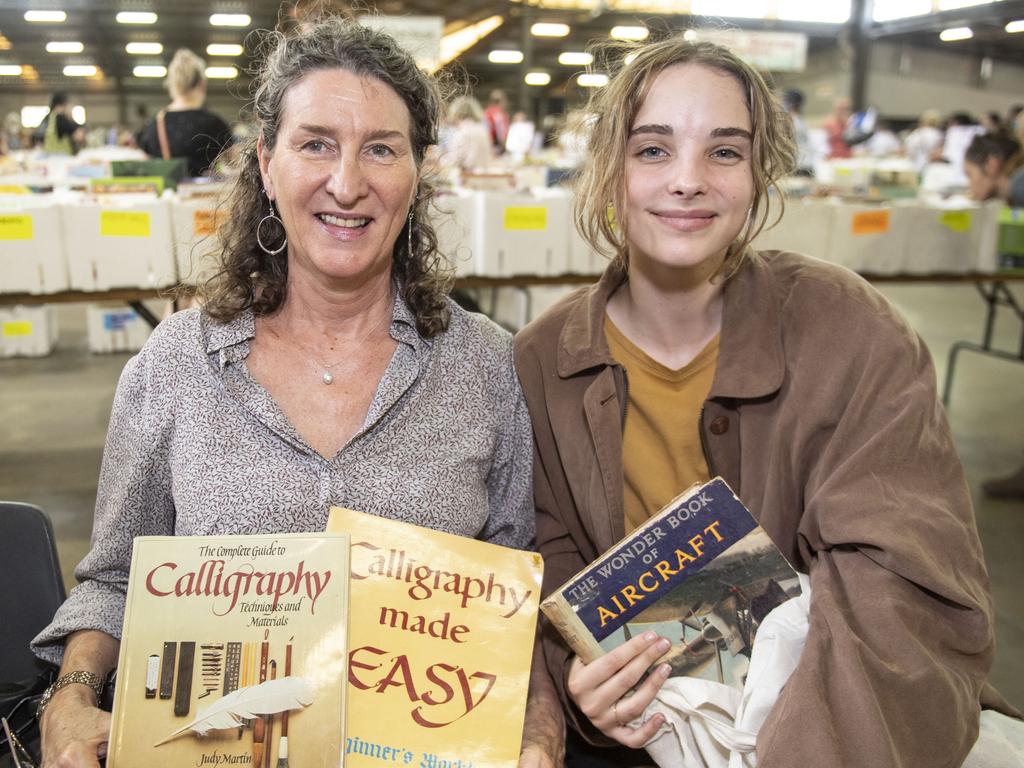 Julie and Caitlin O'Shea at the Chronicle Lifeline Bookfest 2022. Saturday, March 5, 2022. Picture: Nev Madsen.