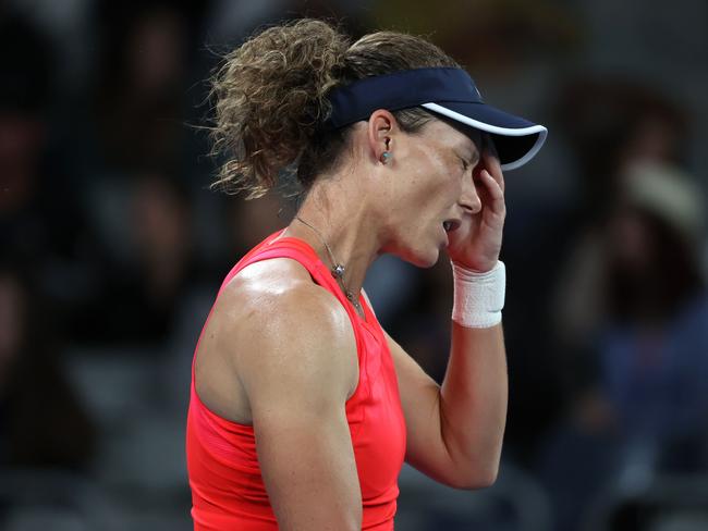 Australia's Samantha Stosur reacts after a point against Catherine McNally of the US during their women's singles match on day one of the Australian Open tennis tournament in Melbourne on January 20, 2020. (Photo by DAVID GRAY / AFP) / IMAGE RESTRICTED TO EDITORIAL USE - STRICTLY NO COMMERCIAL USE