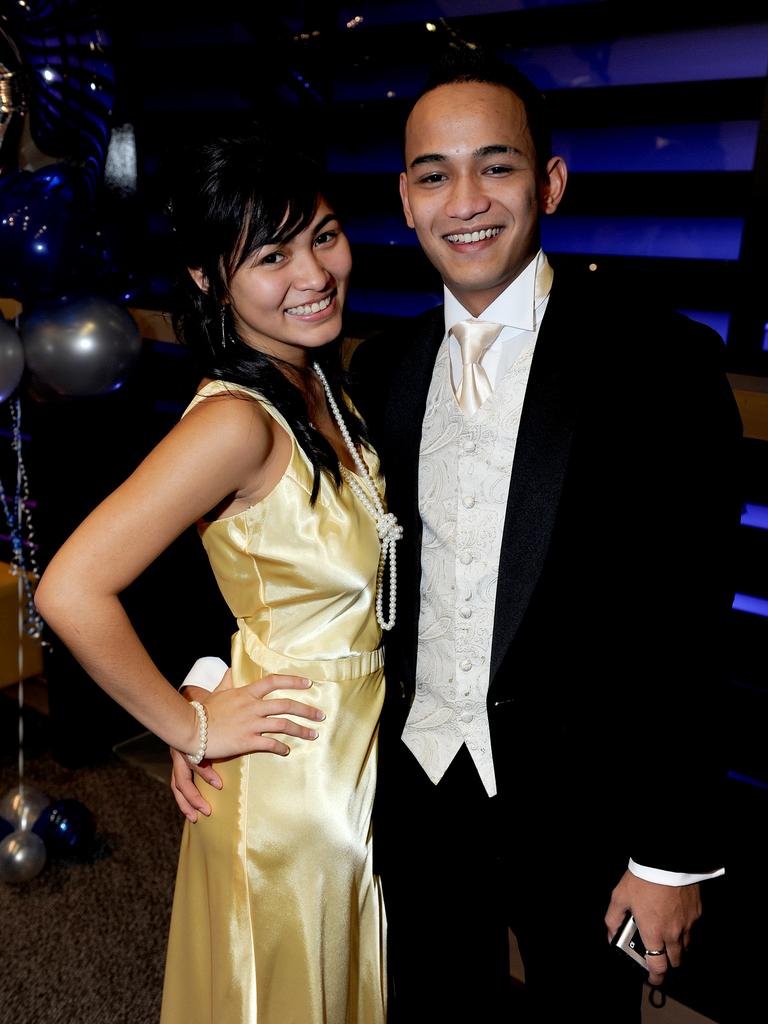 Michaela da Costa and Idrus Alhabsji at the 2009 Casuarina Senior College formal. Picture: NT NEWS