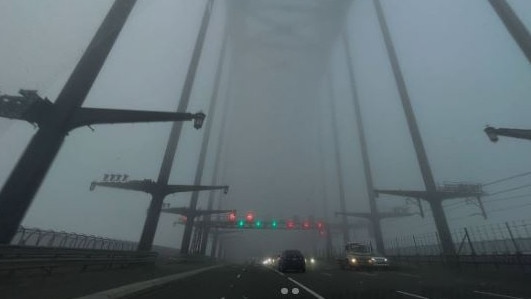 The Sydney Harbour Bridge covered in a thick fog. Picture: Instagram/klr_redv6