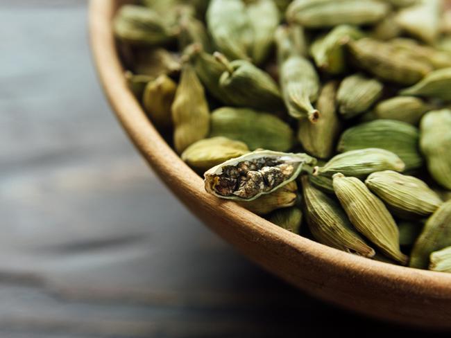 Aromatic: cardamom pods.