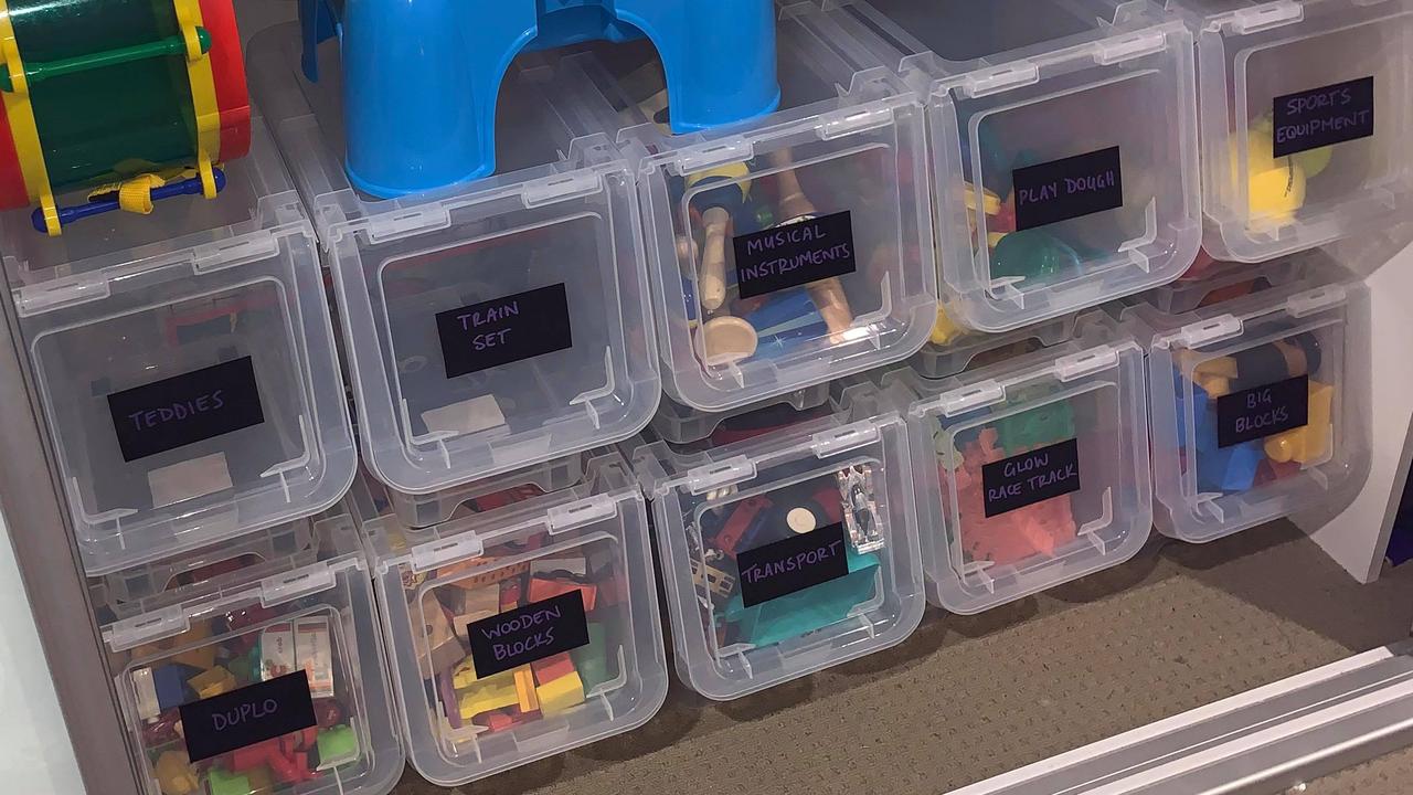 Aldi deals toy organizer