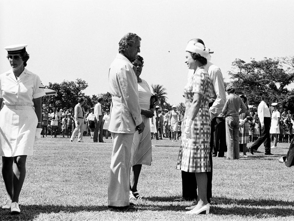 Queen Elizabeth visits Darwin in 1977 | Pictures | NT News