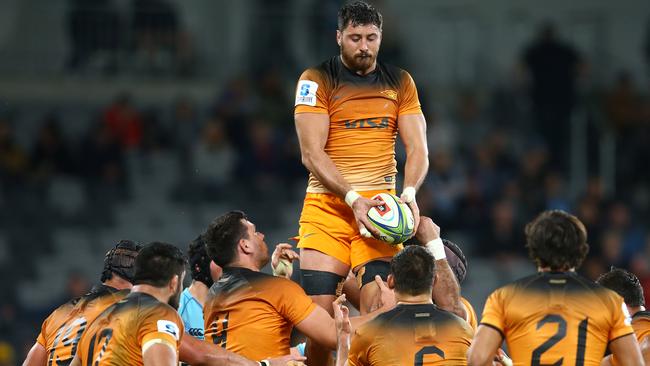 SYDNEY, AUSTRALIA - MAY 25: Javier Ortega Desio of the Jaguares wins a line out during the round 15 Super Rugby match between the Waratahs and the Jaguares at Bankwest Stadium on May 25, 2019 in Sydney, Australia. (Photo by Jason McCawley/Getty Images)