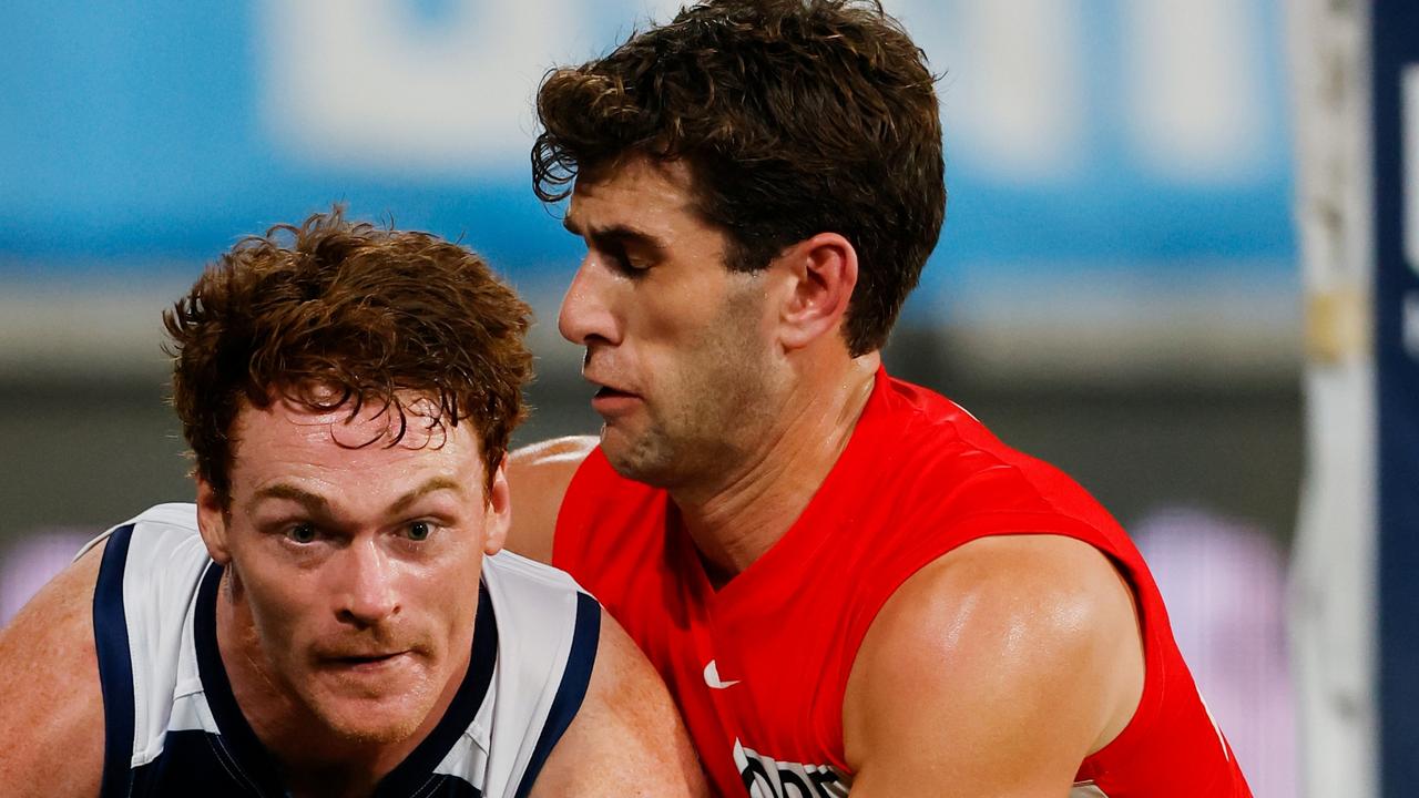 Reliable defender Robbie Fox is a chance to return against the Magpies as he recovers from a concussion sustained in round 6 against the Cats. Picture: Dylan Burns / Getty Images