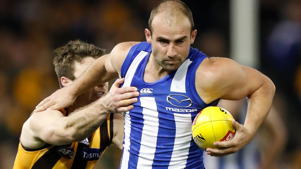 MELBOURNE, AUSTRALIA - AUGUST 02: Ben Cunnington of the Kangaroos in action during the 2019 AFL round 20 match between the North Melbourne Kangaroos and the Hawthorn Hawks at Marvel Stadium on August 02, 2019 in Melbourne, Australia. (Photo by Michael Willson/AFL Photos via Getty Images)