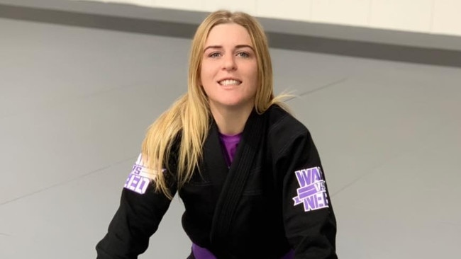 Jiu-jitsu champ Nikki Lloyd-Griffiths has vowed to never smoke cannabis again after she served a ban for drug-driving.