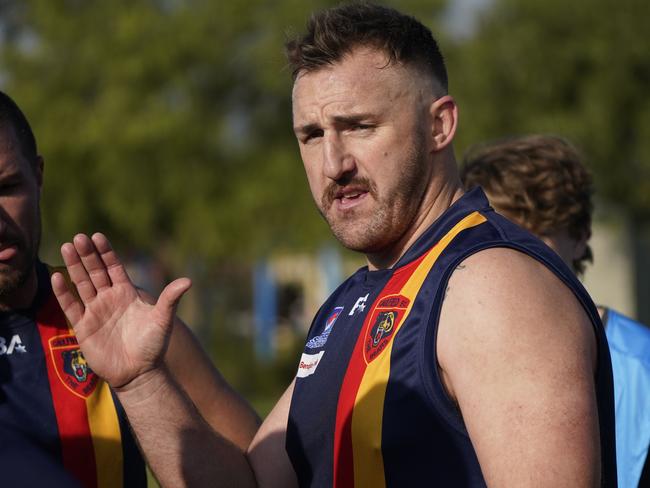 SFNL footy: Caulfield Bears v Highett at Koornang Park. Caulfield coach, Lynden Dunn addressing players. Picture: Valeriu Campan