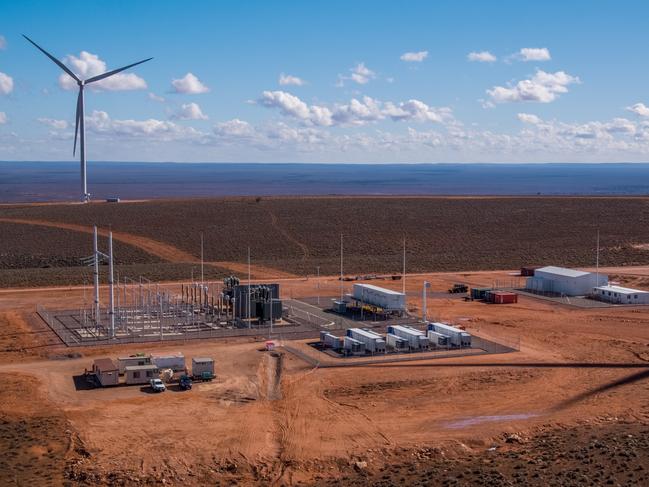 Stage one at Lincoln Gap wind farm has 35 turbines and a 10MWh battery.