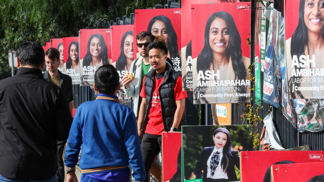 Voting in the 2025 Federal Election at Carlton South Public School. Picture: Dylan Coker / NCA Newswire