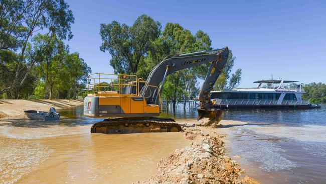 Dredging for access at Morgan in early December. Picture: Brenton Edwards