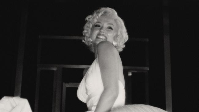 Blonde. Ana de Armas as Marilyn Monroe. Cr. Netflix © 2022