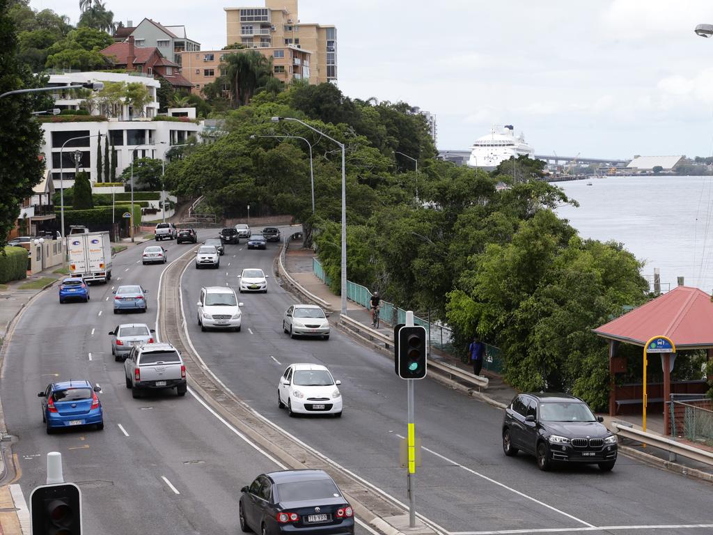 Traffic along Kingsford Smith Drive. Picture: Peter Wallis